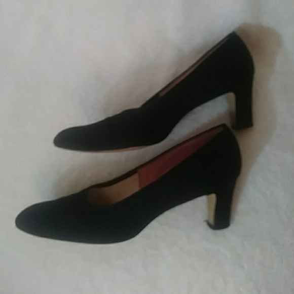 Thayer McNeil black fabric heels-sz 9 - Picture 3 of 7